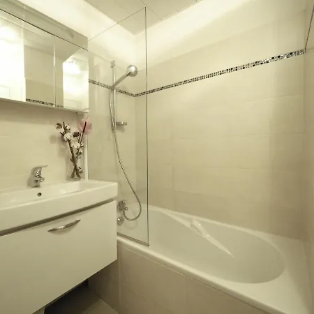 Graziella 101 Apartman *